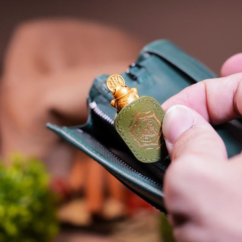 Mini Golden Money Biting Turtl - Longevity Health & Wellness Hotel Adults Only recension och pris